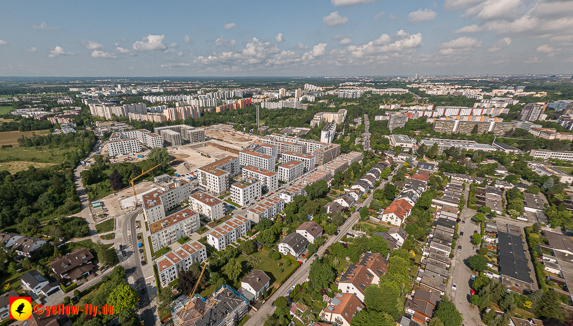 07.06.2023 - Aktuelle Luftbilder aus dem Alexisquartier und Pandion Verde in Neuperlach in München